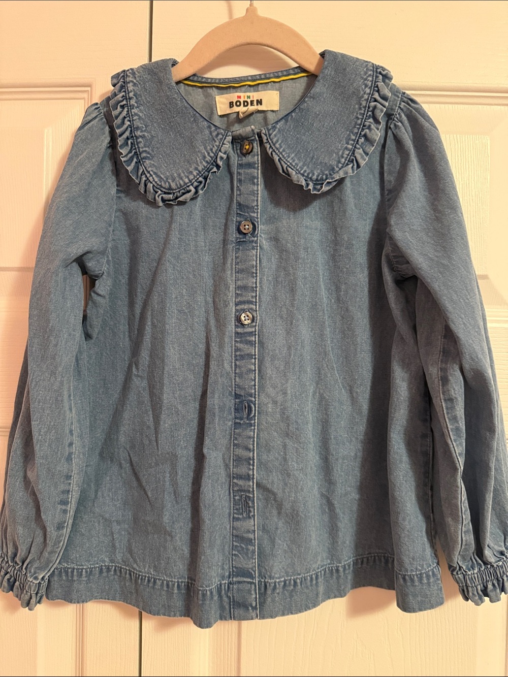 Boden Kids' Denim Button-Up Size 5-6- Blue lightweight Denim